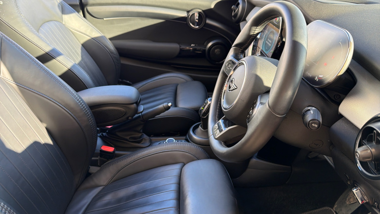 MINI Convertible 2.0 Cooper S Exclusive 2dr Auto Petrol Convertible